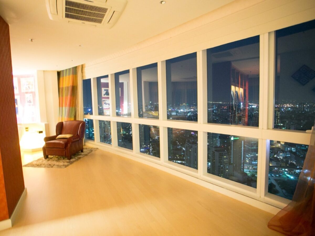 Millennium Residences - Penthouse Duplex