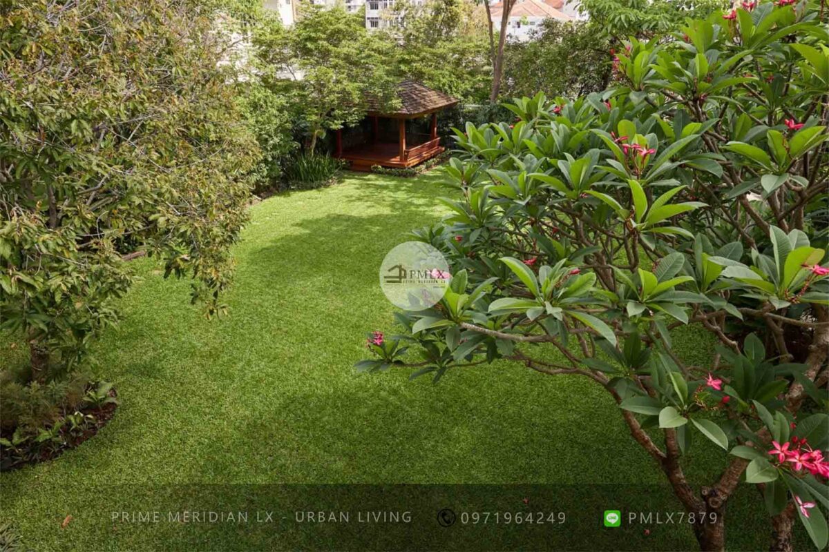 Sukhumvit 31 - Super Luxury Single House