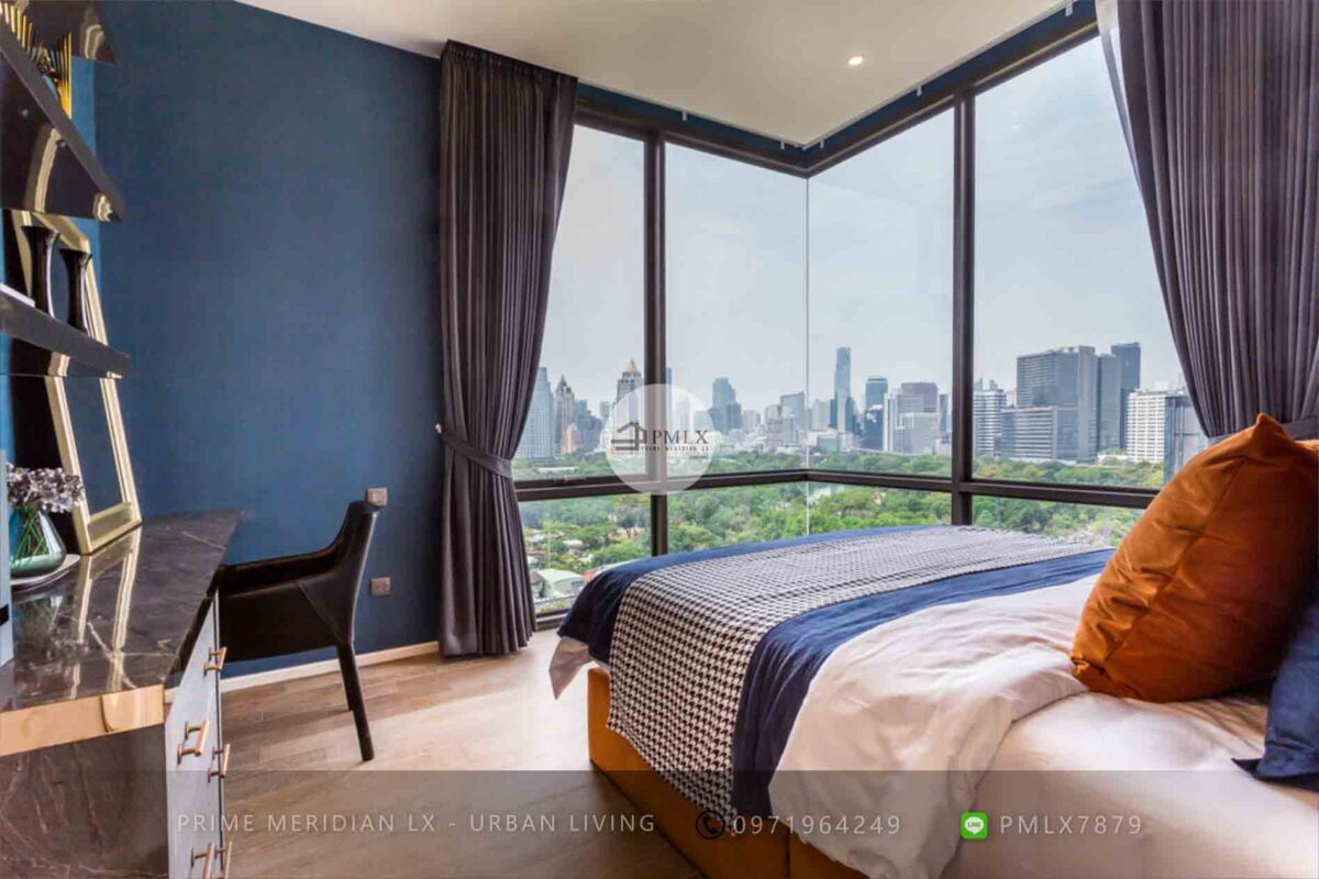 Muniq Langsuan - 2 Bed