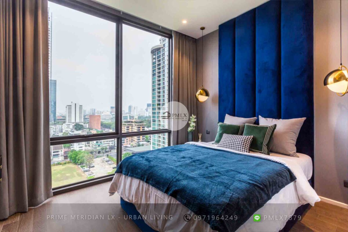 Muniq Langsuan - 2 Bed