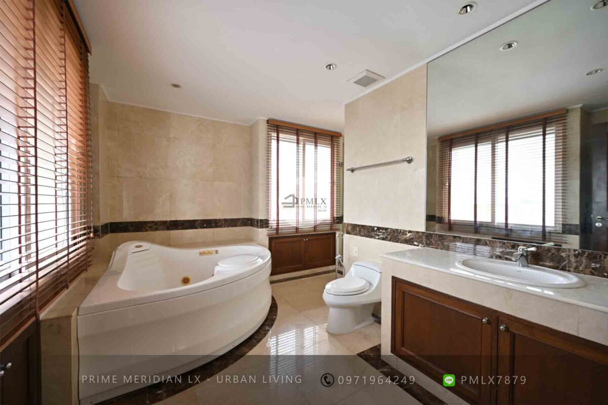 Las Colinas - Penthouse Duplex