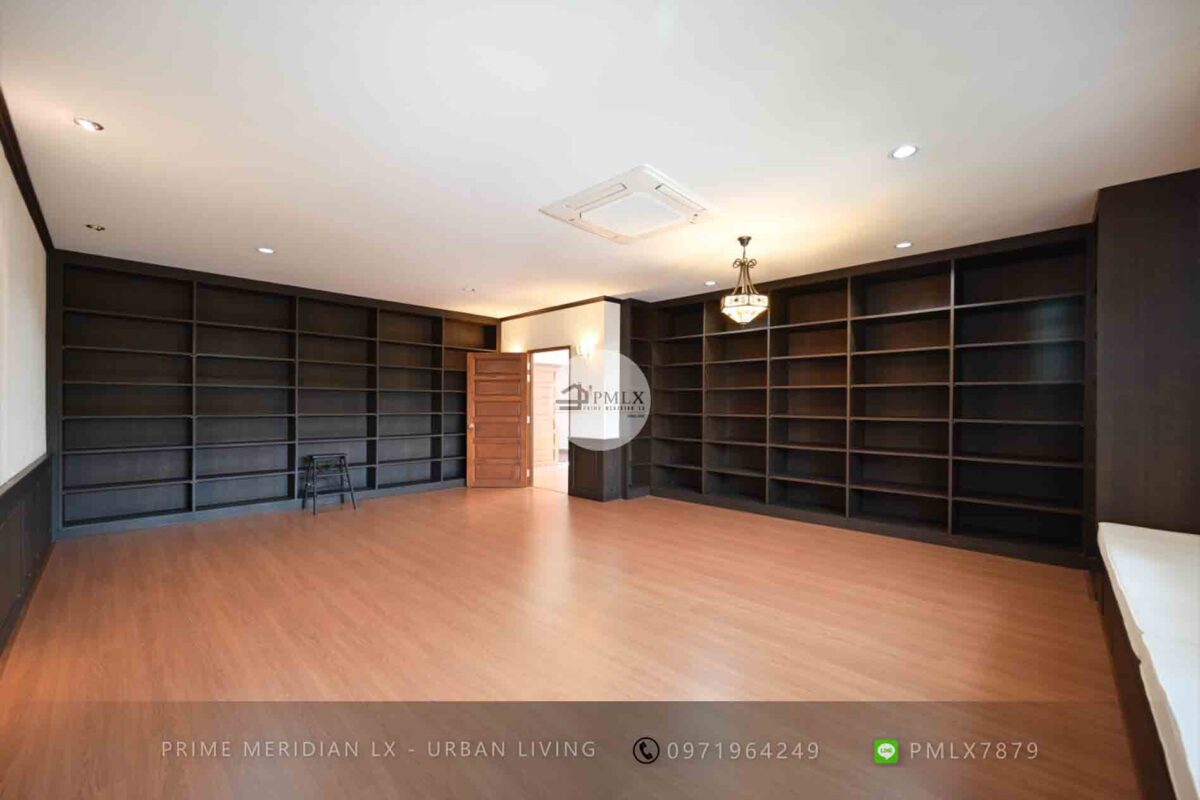 Land with Single House + Office Building (Sukhumvit 101)