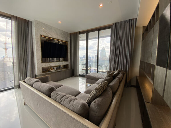 Q1 Sukhumvit - 3 Bedrooms