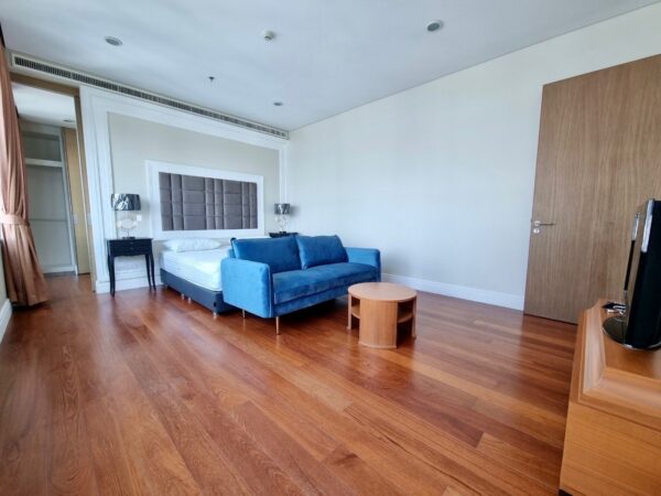 Bright Sukhumvit 24 - 3 Bedrooms