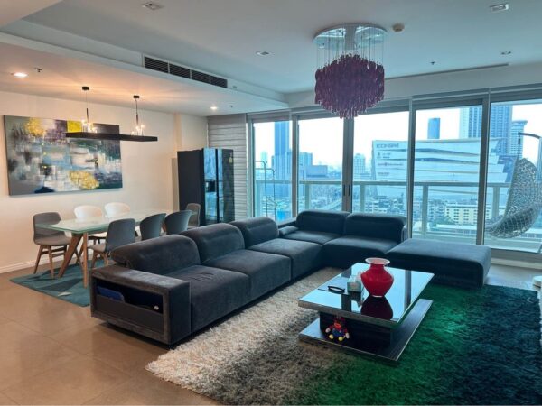 The River Condominium - 3 Bed