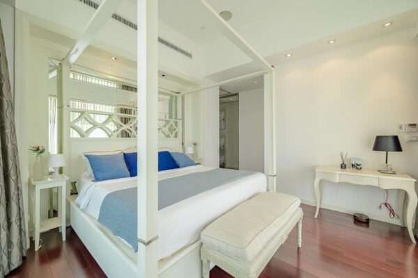 Le Raffine Sukhumvit 39 - Private Pool