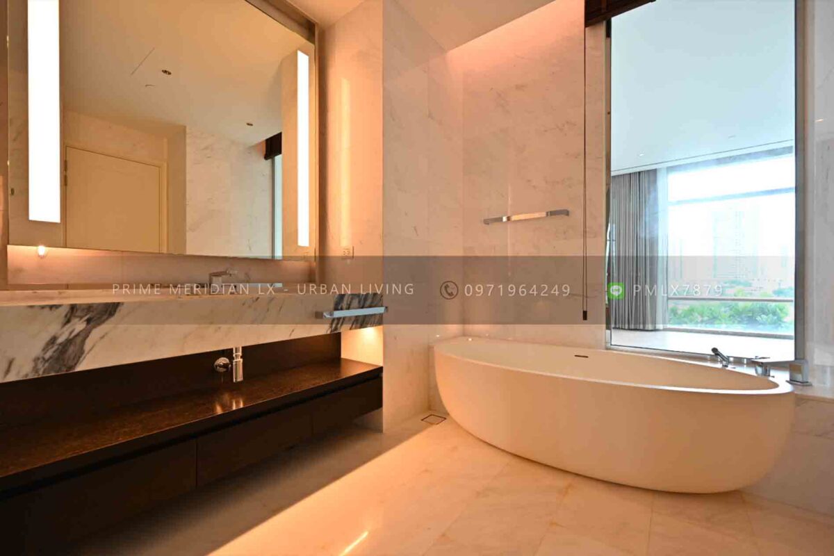 Four Seasons Private Residences - 2 Beds