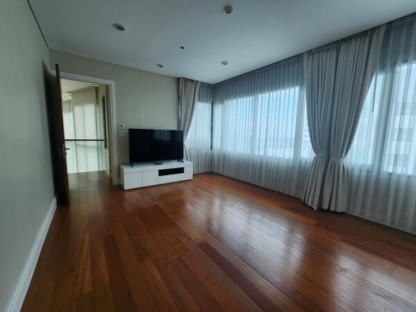 Bright Sukhumvit 24 - Rare Duplex