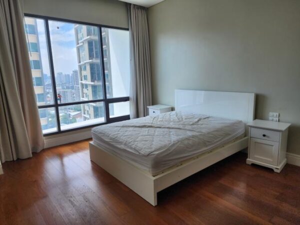 Bright Sukhumvit 24 - Rare Duplex