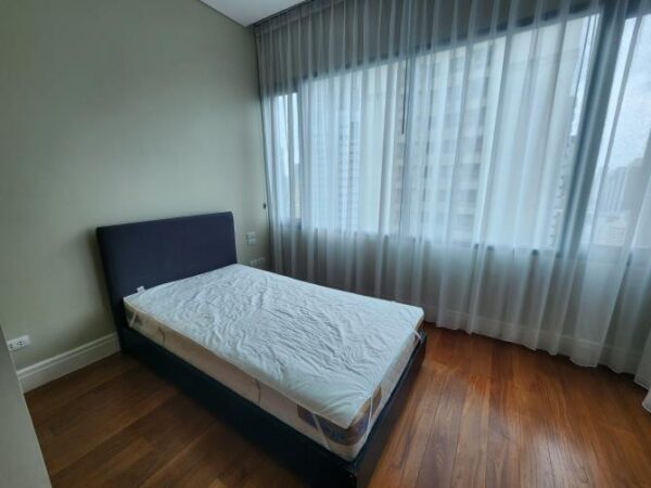 Bright Sukhumvit 24 - Rare Duplex