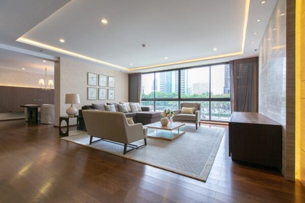 The Hudson Sathorn 7 - Large Living Space