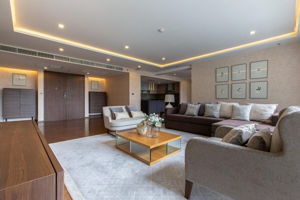 The Hudson Sathorn 7 - Large Living Space