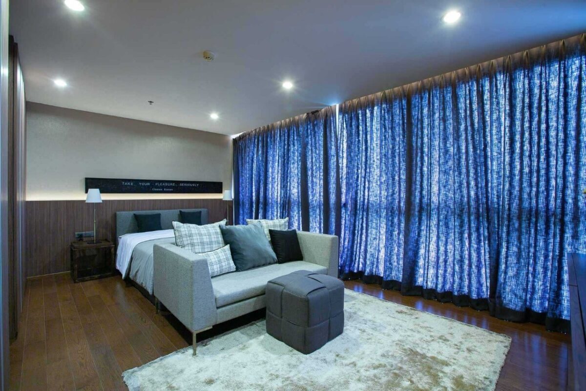 The Hudson Sathorn 7 - Large Living Space