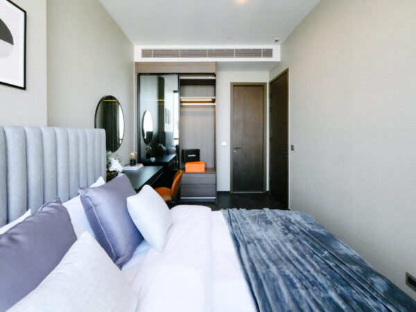 The Esse Sukhumvit 36 - 3 Beds