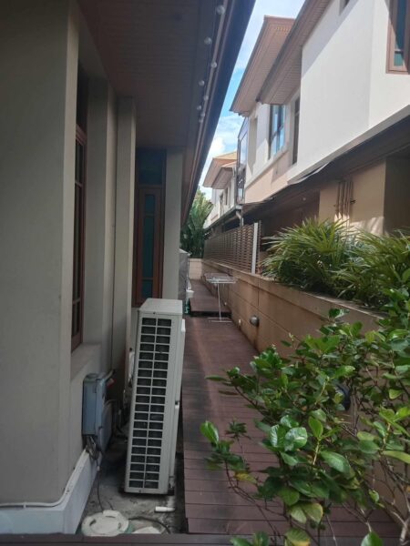 Baan Sansiri Sukhumvit 67 - Single House