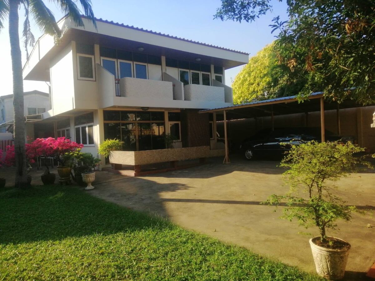 House Along Sukhumvit 65 Road