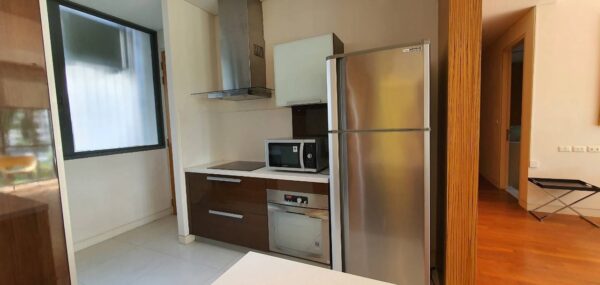 Domus Sukhumvit 16/18 - Prime location
