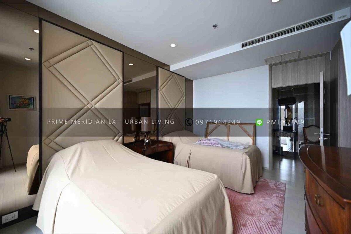Noble Ploenchit