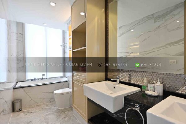 Noble Ploenchit