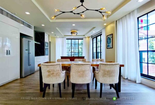 Penthouse Condominium 2