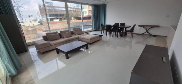 The Empire Place - Private Swimming Pool