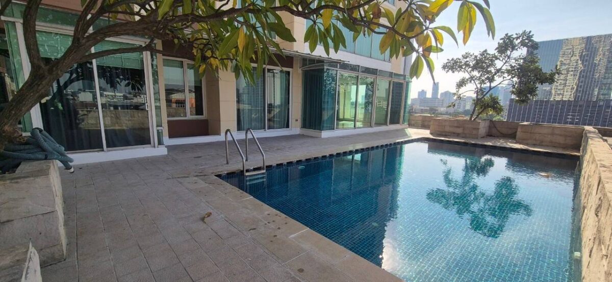 The Empire Place - Private Swimming Pool