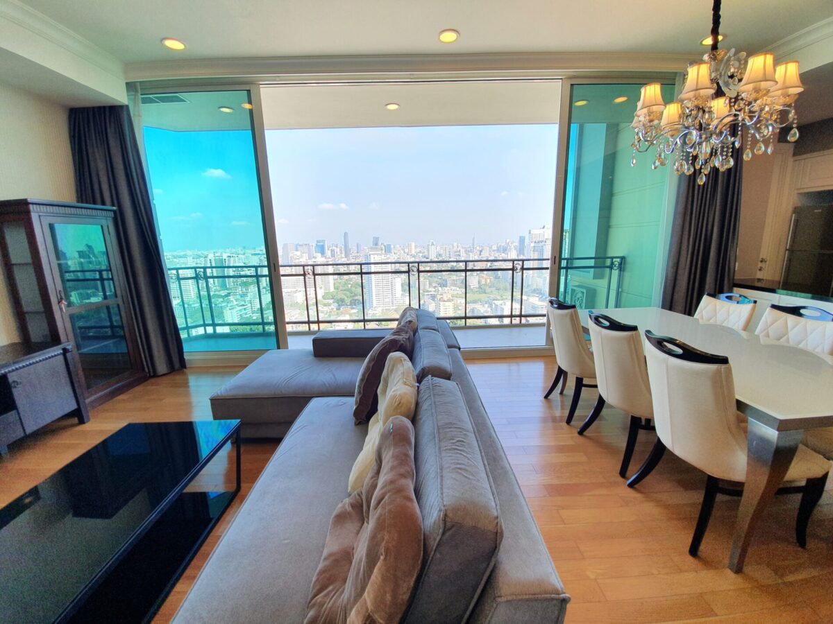 Royce Private Residences - 2 Beds
