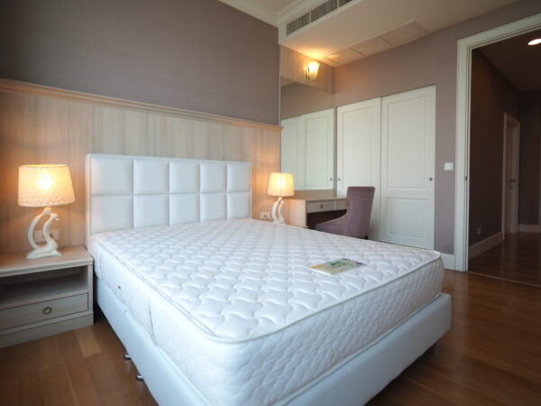 Royce Private Residences - 2 Beds