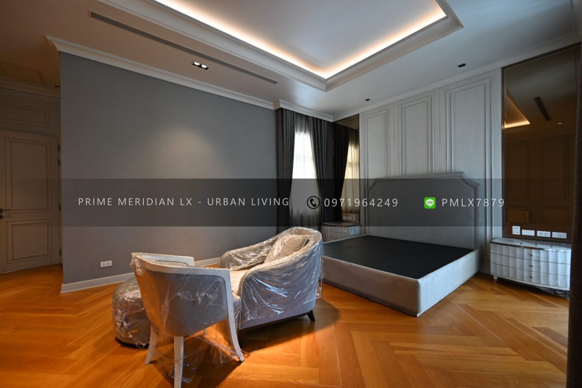 The Royal Residence - Kaset Nawamin - Two houses to be sold together