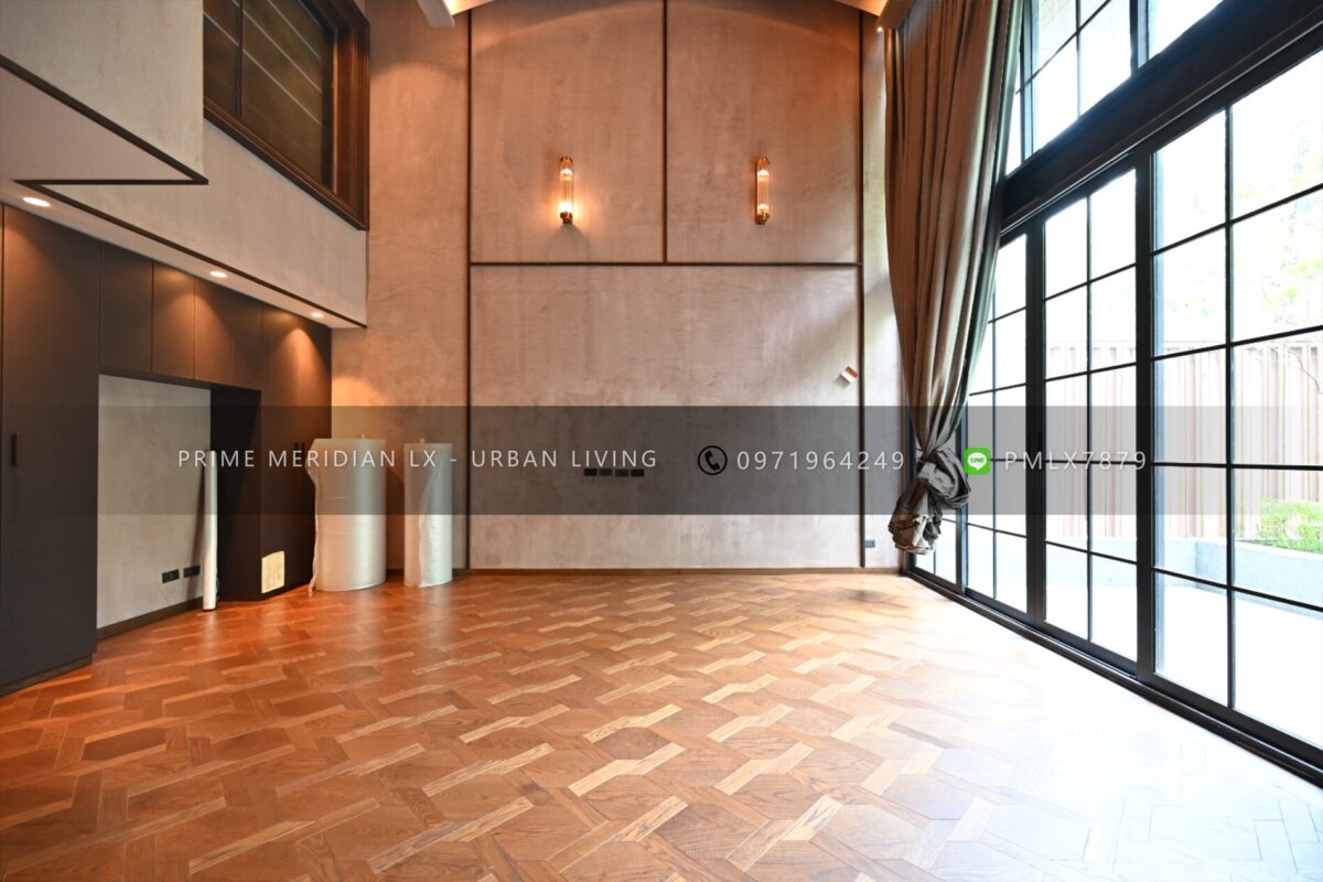 Quarter 31 - Townhouse
