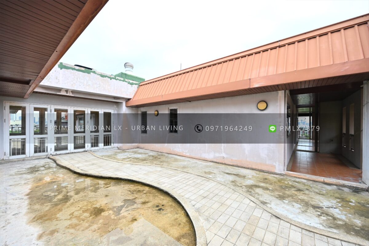 Baan Suan Sukhothai - Top Floor Penthouse