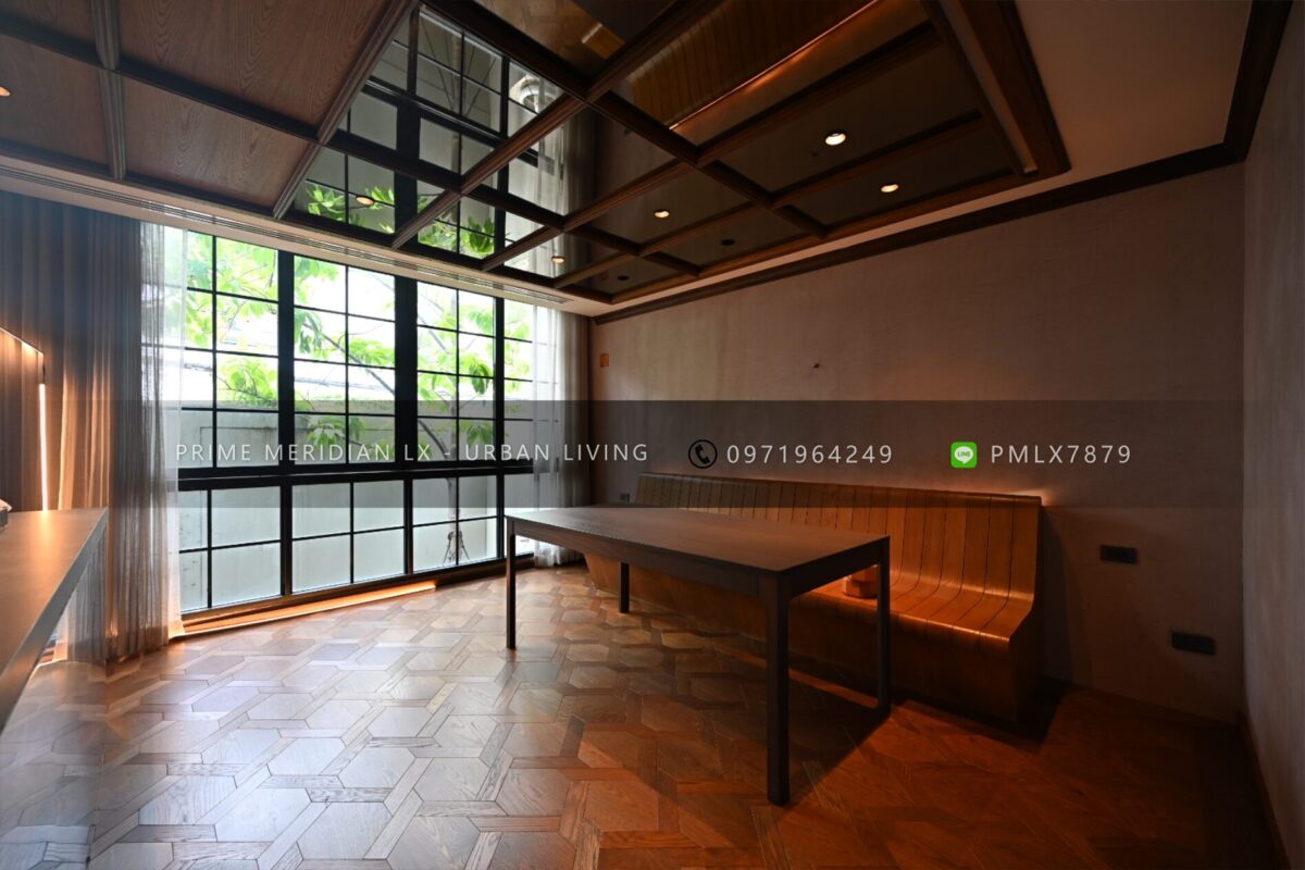 Quarter 31 - Townhouse