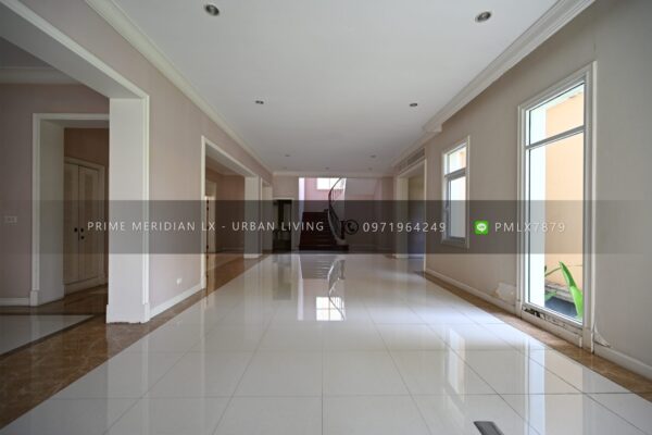 The Royal Residence - Kaset Nawamin