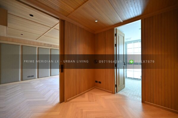 Quarter 31 - Townhouse