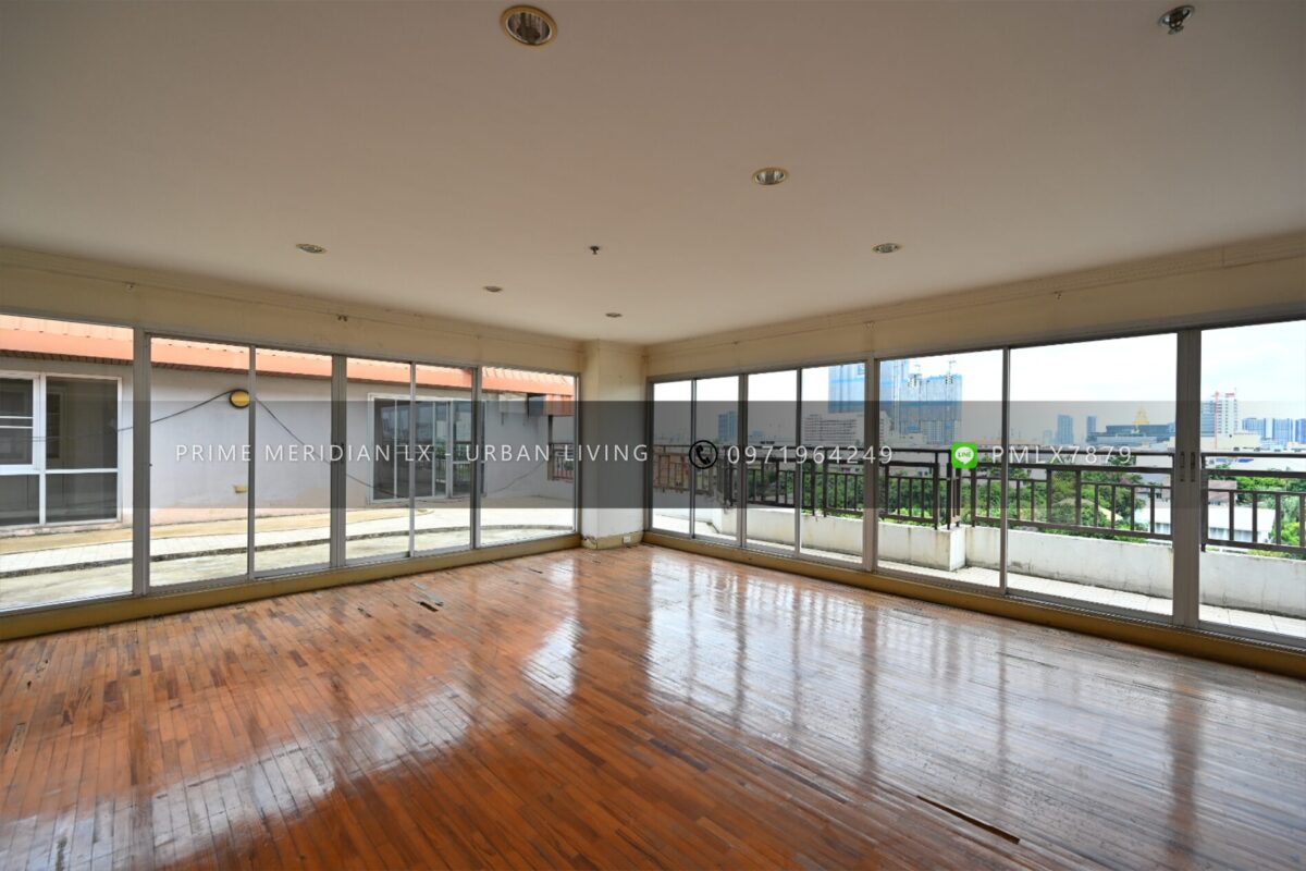 Baan Suan Sukhothai - Top Floor Penthouse
