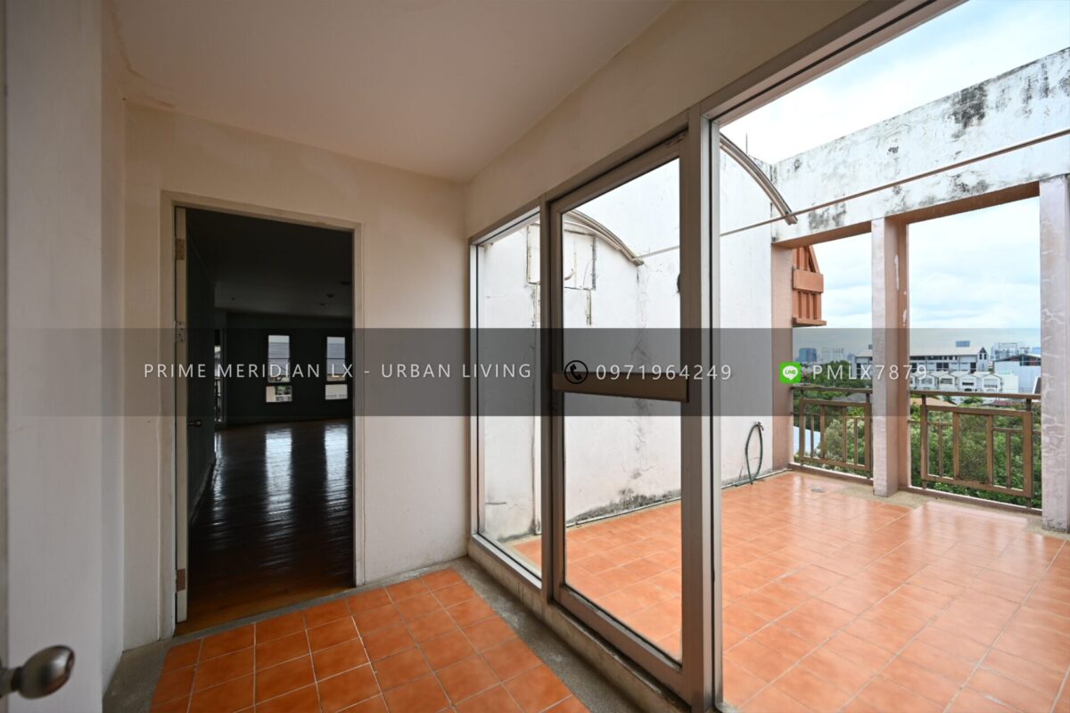 Baan Suan Sukhothai - Top Floor Penthouse