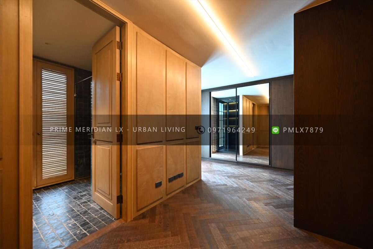 Quarter 31 - Townhouse