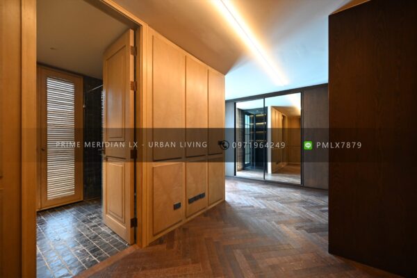 Quarter 31 - Townhouse