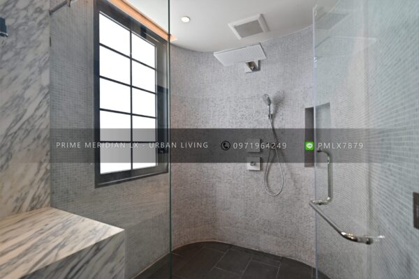Quarter 31 - Townhouse