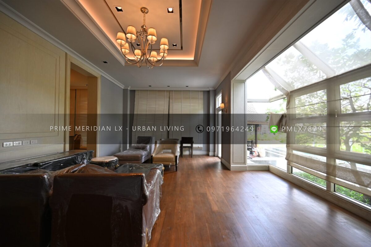The Royal Residence - Kaset Nawamin - Two houses to be sold together