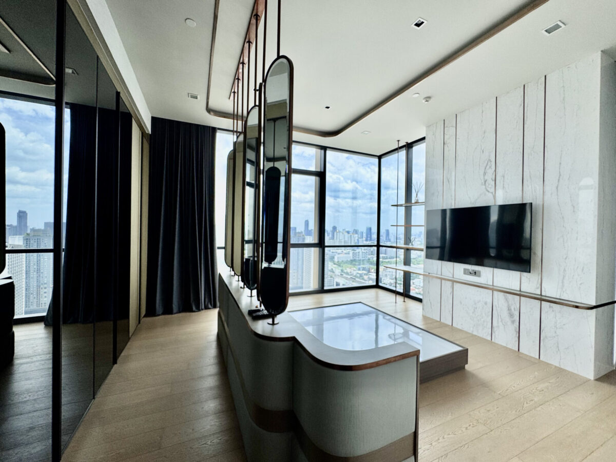 The Monument Thonglor - 3 Beds