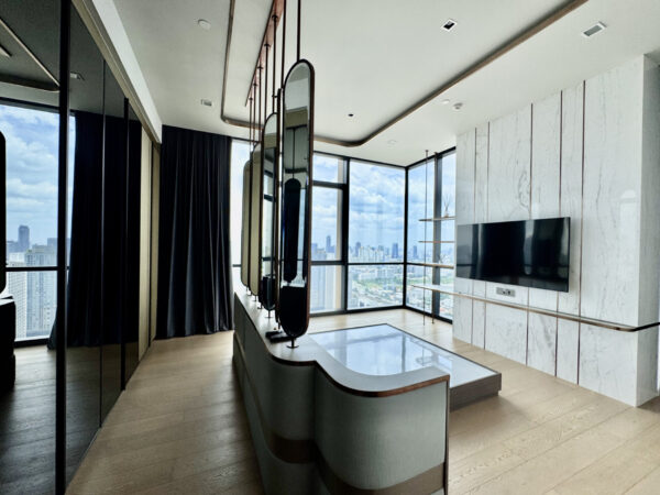 The Monument Thonglor - 3 Beds