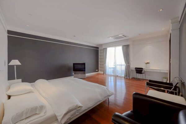 Las Colinas - Penthouse Duplex