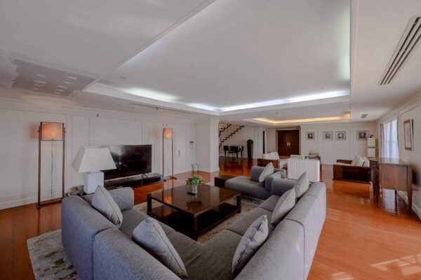 Las Colinas - Penthouse Duplex